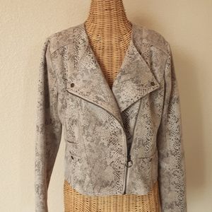 NWOT💖💖💖Vegan Leather Moto Jacket by Haute Monde